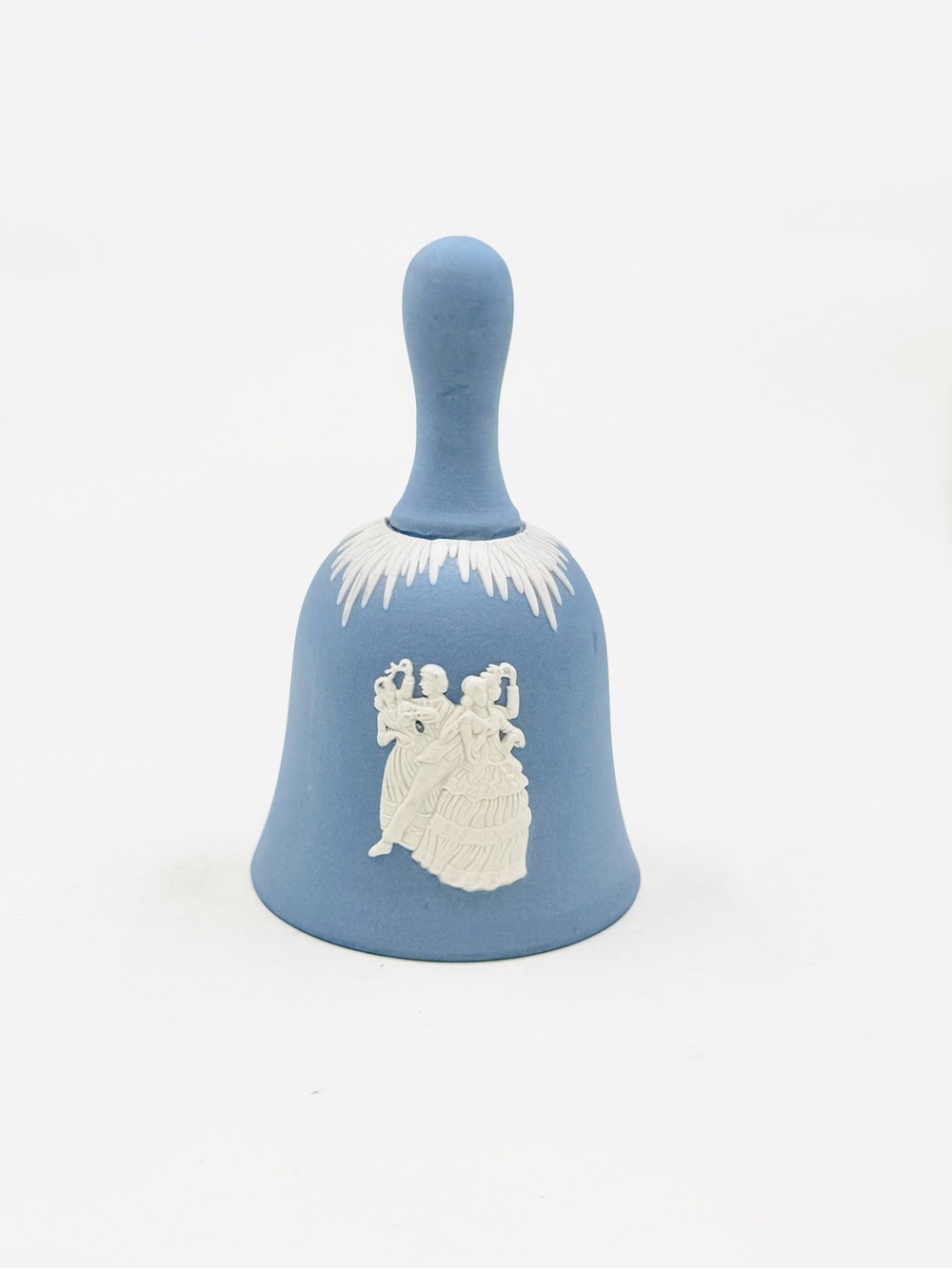 1998 Wedgwood Jasperware Christmas Blue Bell with White Relief Cameo